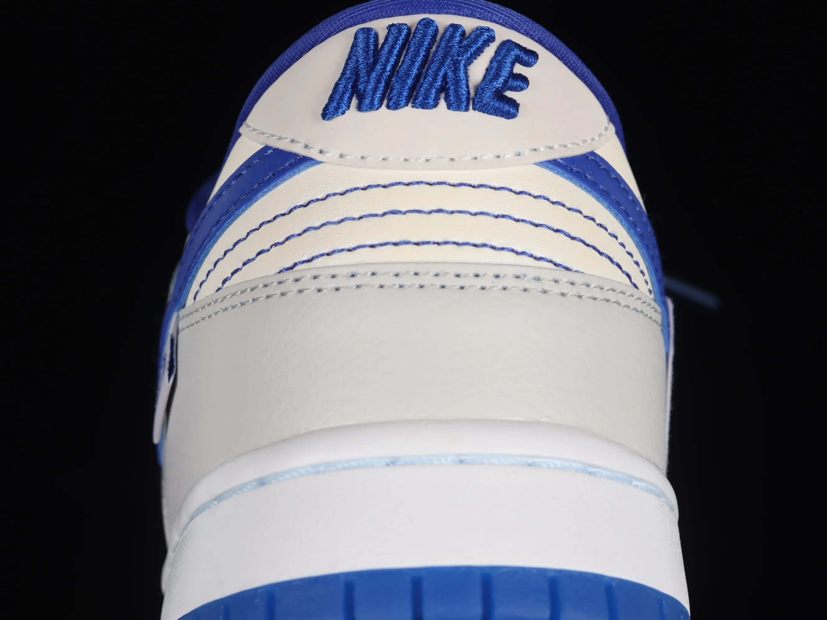 All categories Nk SB Dunk Series Nk SB Dunk Low Low-top sneakers Nk SB Dunk Low GS "Ivory Hyper Royal" Beige Blue 3M Reflective Dunk Series low-top casual sports skateboard shoes FB1841-110